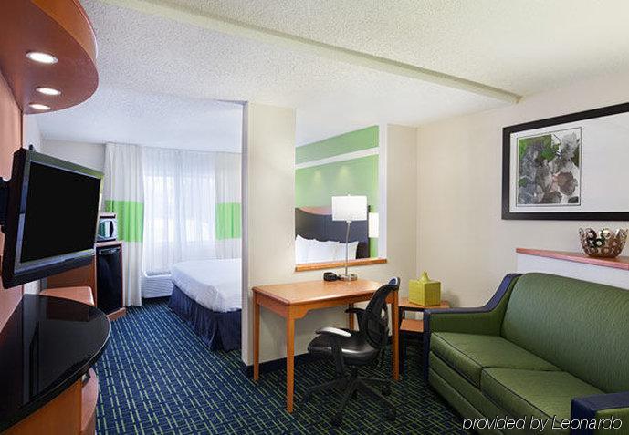 Fairfield Inn & Suites Midland Exterior photo